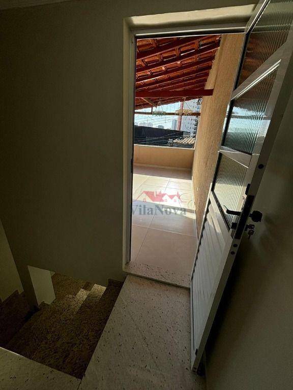 Sobrado à venda e aluguel com 3 quartos, 208m² - Foto 4