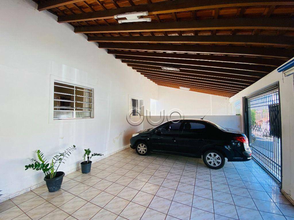 Casa à venda com 2 quartos, 210m² - Foto 1