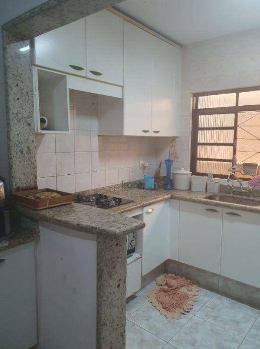 Casa à venda com 3 quartos, 150m² - Foto 14