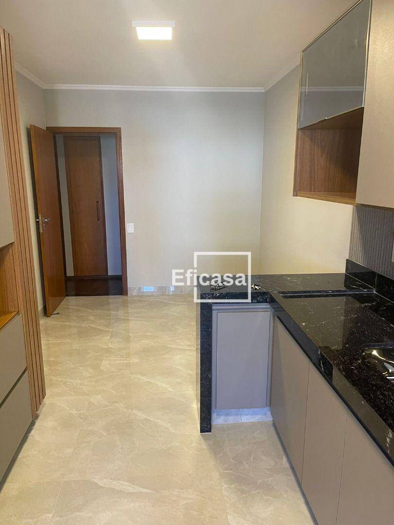 Apartamento à venda com 3 quartos, 136m² - Foto 7