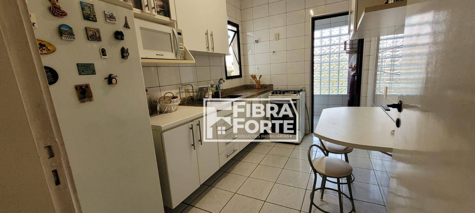 Apartamento à venda com 2 quartos, 69m² - Foto 20