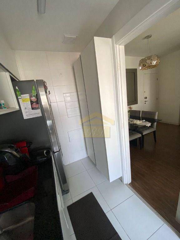 Apartamento à venda com 2 quartos, 70m² - Foto 8