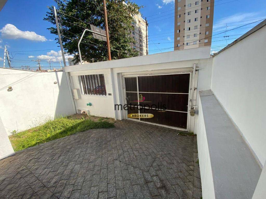 Casa para alugar com 3 quartos, 200m² - Foto 1