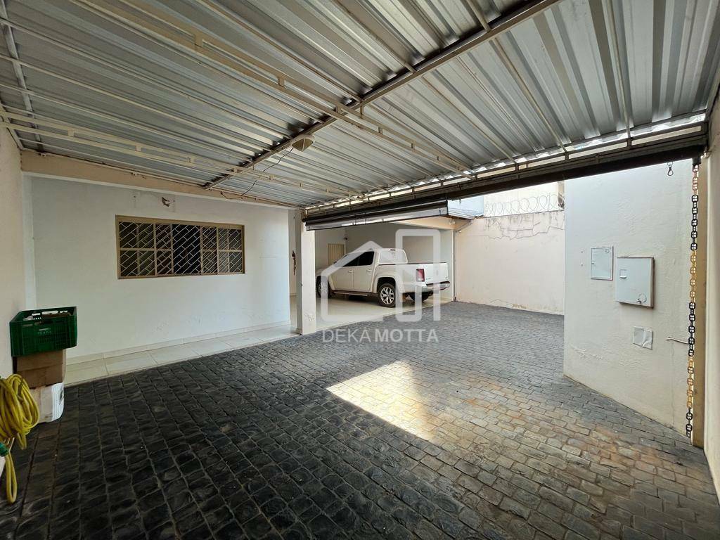 Casa à venda com 3 quartos, 300m² - Foto 21