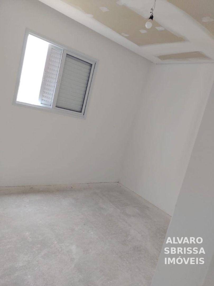 Apartamento à venda com 2 quartos, 66m² - Foto 3