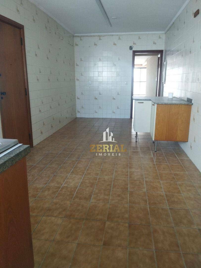 Apartamento para alugar com 4 quartos, 207m² - Foto 13