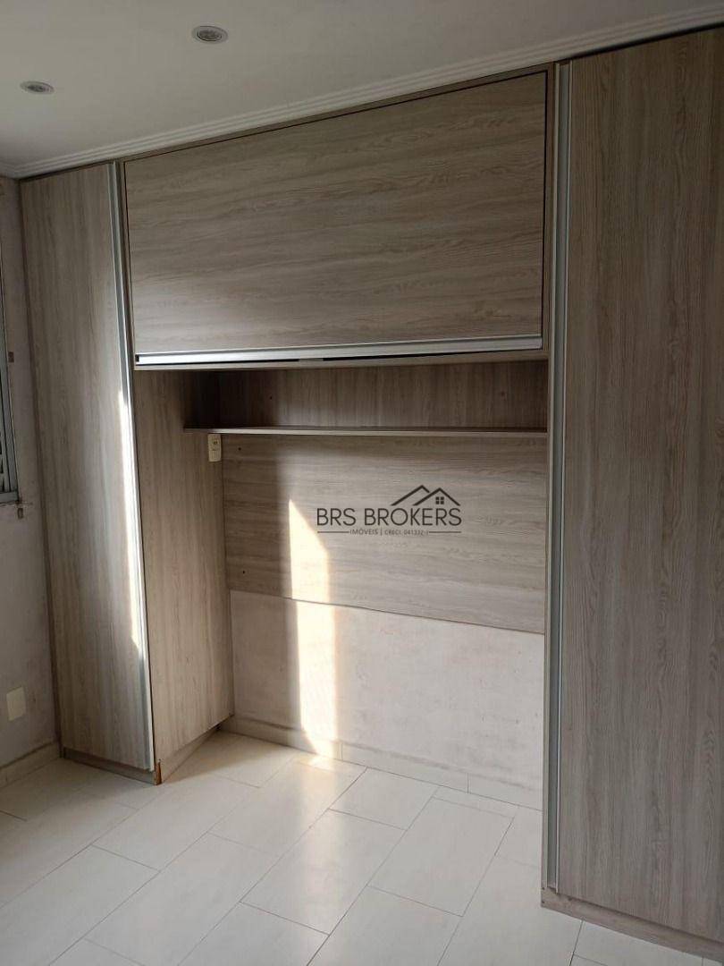 Apartamento à venda com 2 quartos, 45m² - Foto 13