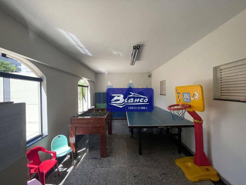 Apartamento à venda com 3 quartos, 150m² - Foto 32