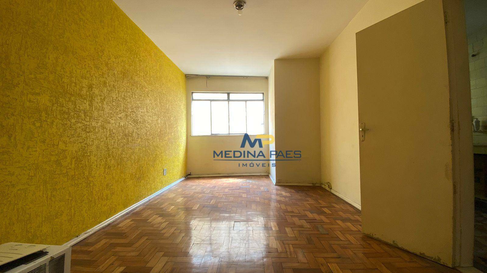 Apartamento à venda com 3 quartos, 100m² - Foto 4