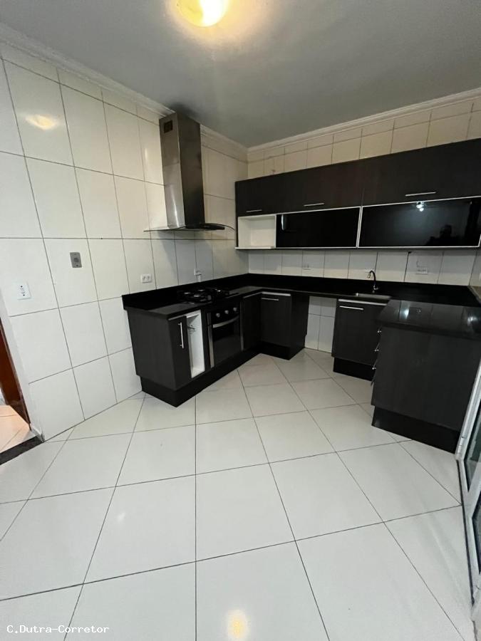 Sobrado à venda com 2 quartos, 90m² - Foto 13