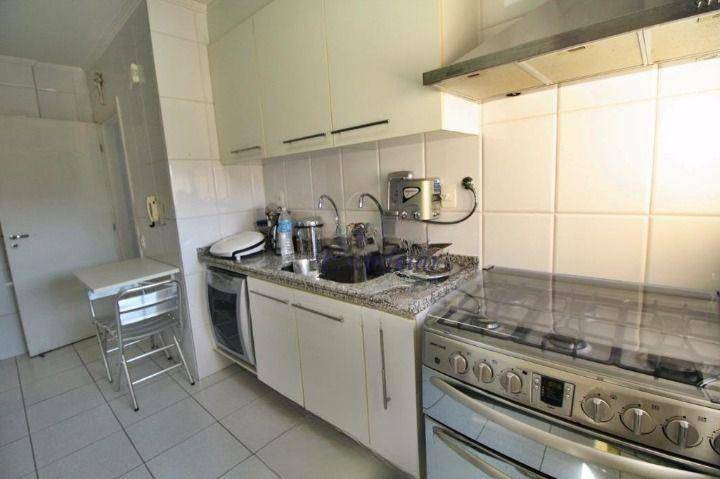 Apartamento à venda com 3 quartos, 137m² - Foto 6