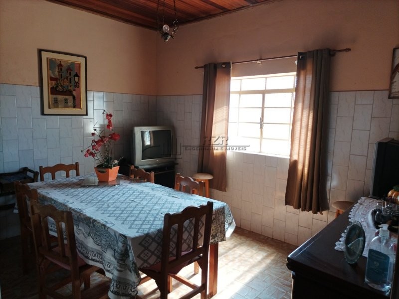 Casa à venda com 3 quartos, 1m² - Foto 11