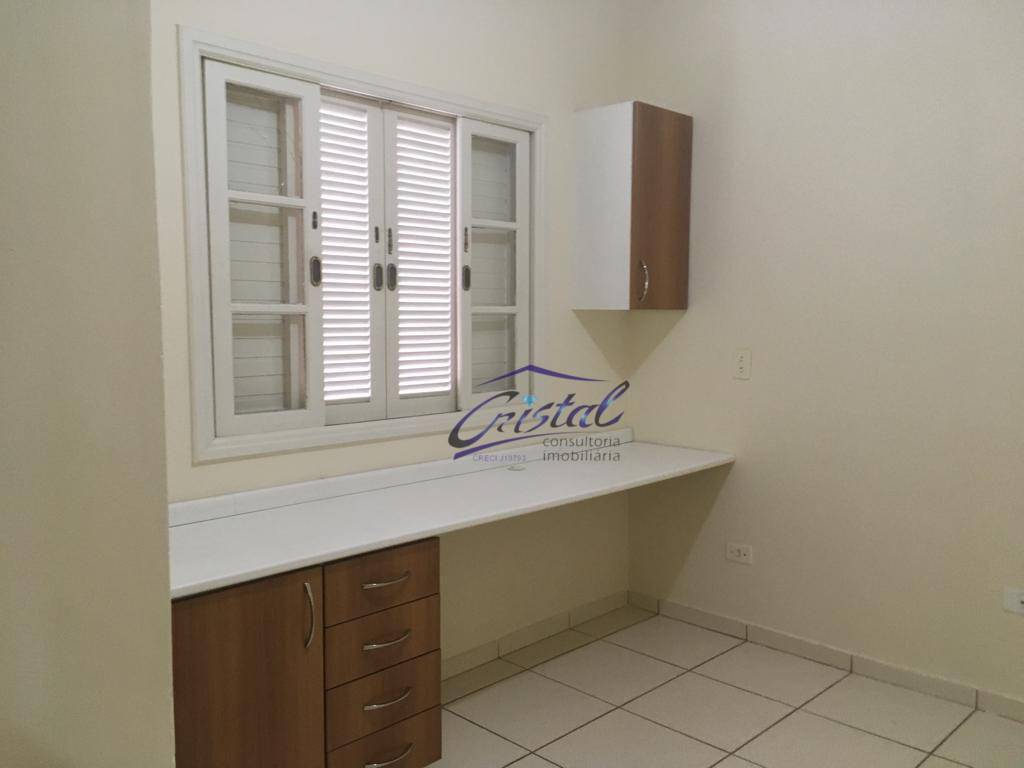 Casa à venda e aluguel com 3 quartos, 180m² - Foto 11