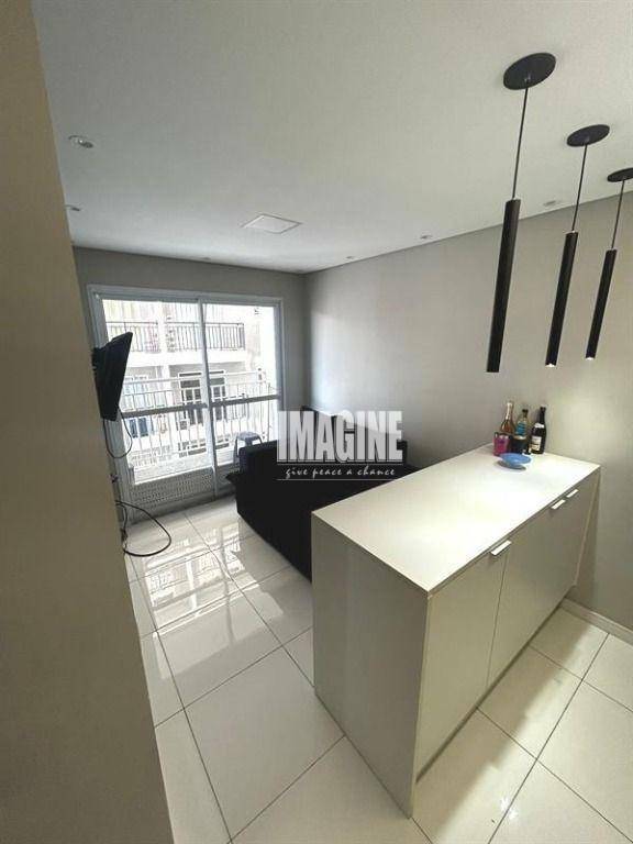 Apartamento à venda com 2 quartos, 40m² - Foto 1