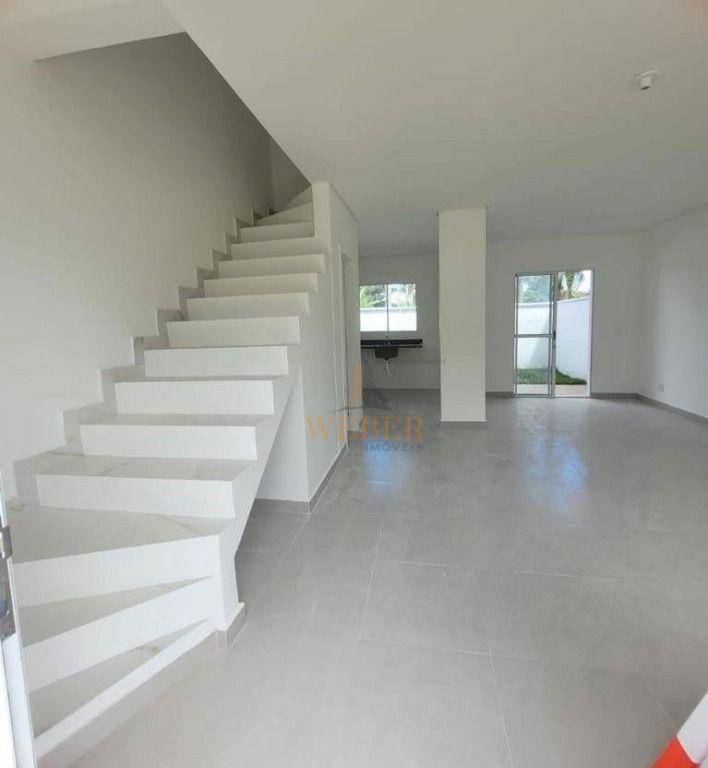 Casa de Condomínio à venda com 2 quartos, 75m² - Foto 1