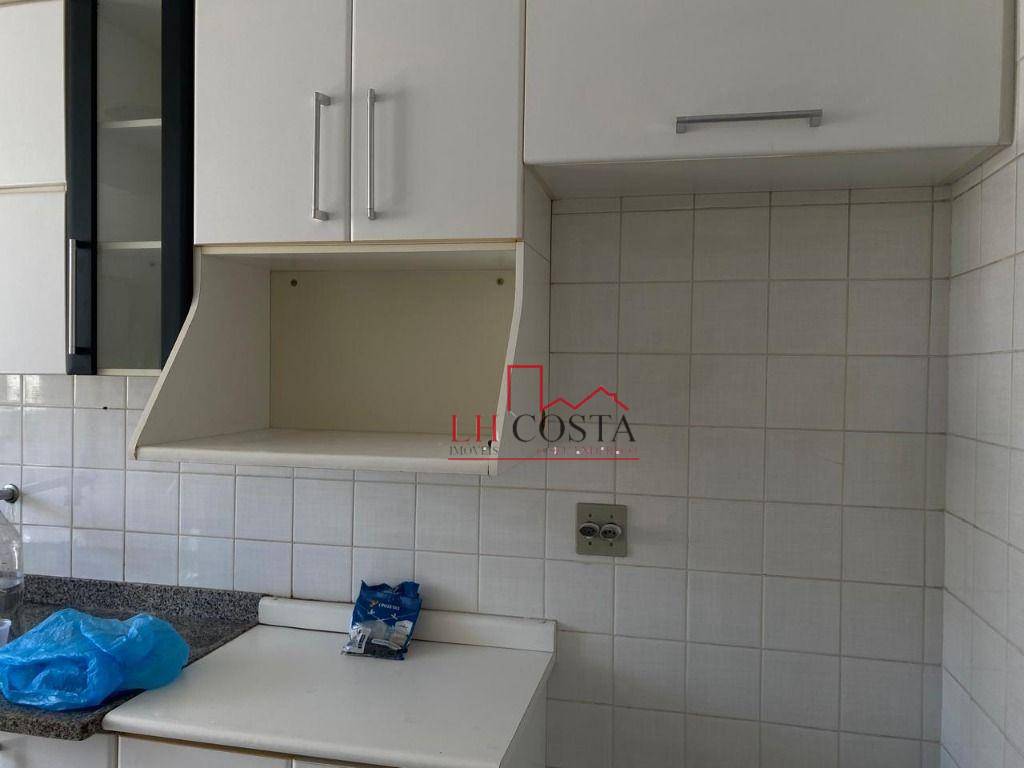 Apartamento à venda com 2 quartos, 75m² - Foto 8