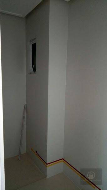 Apartamento à venda com 2 quartos, 81m² - Foto 21