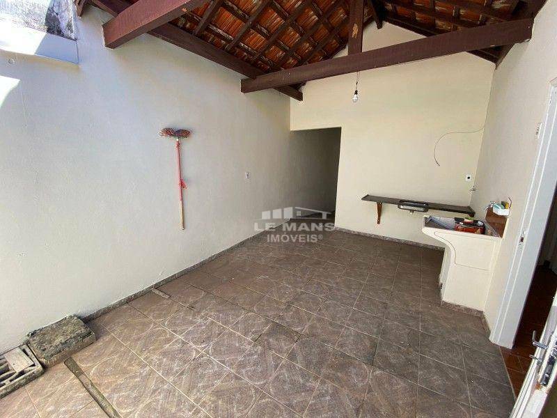 Casa à venda com 4 quartos, 182m² - Foto 10