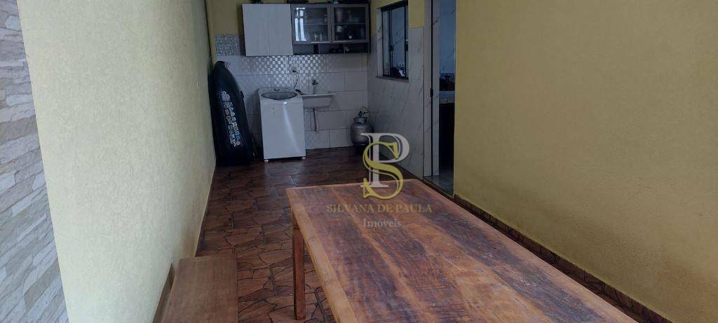 Casa à venda com 4 quartos, 200m² - Foto 24