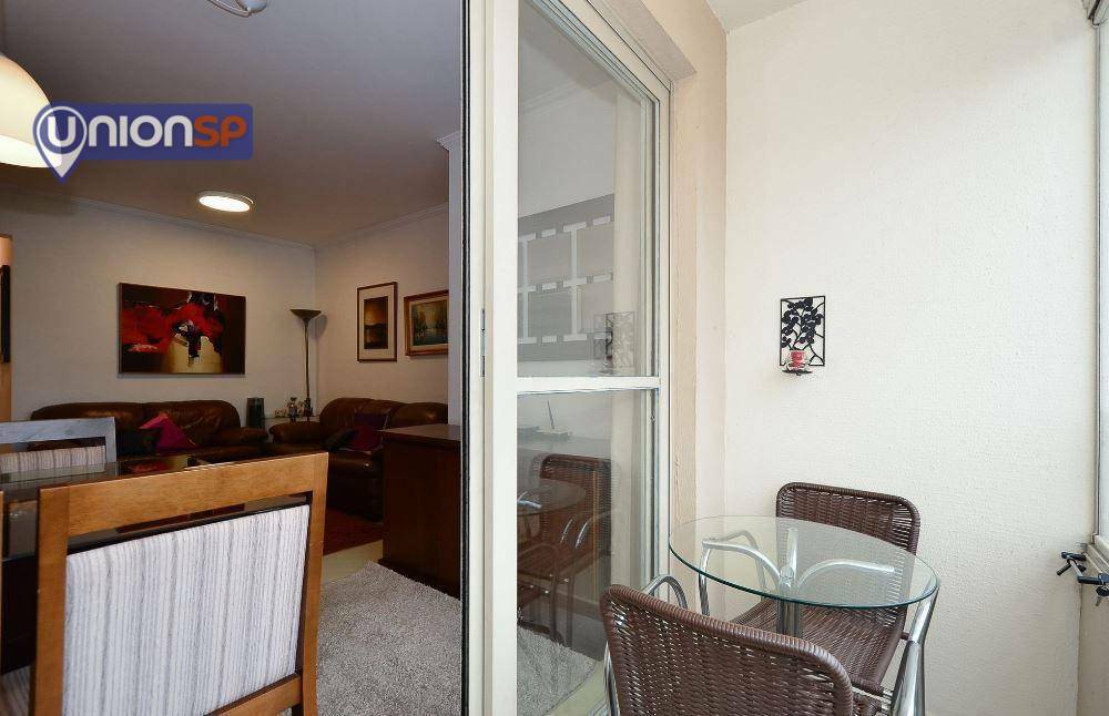 Apartamento à venda com 2 quartos, 63m² - Foto 6