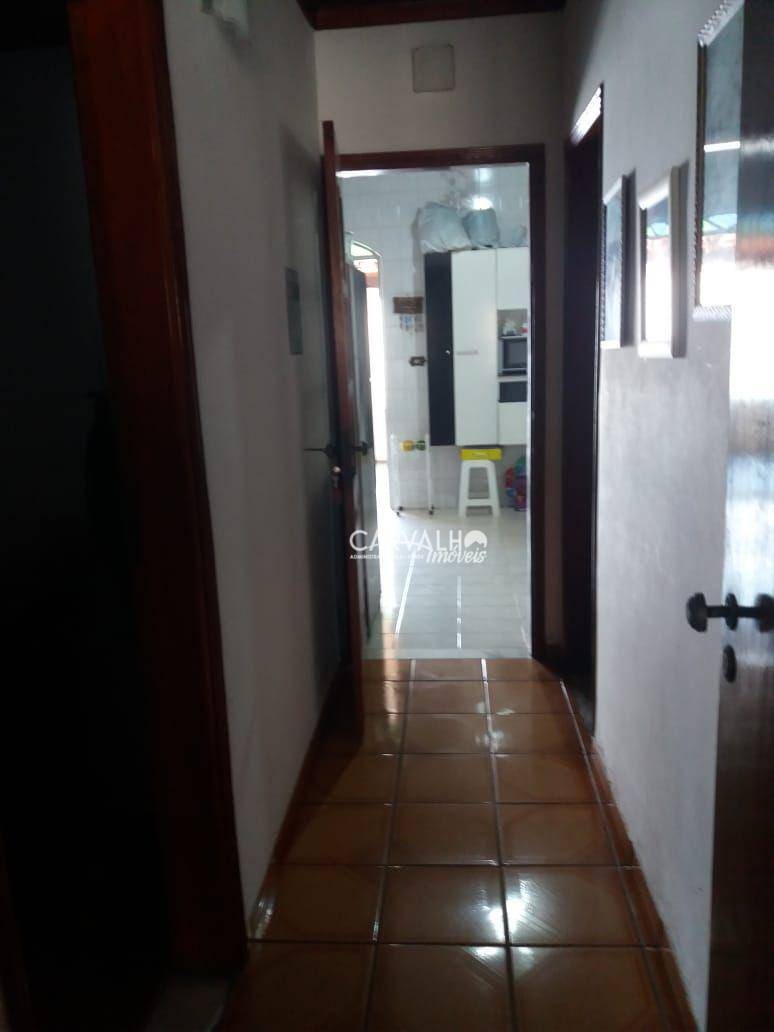 Casa à venda com 3 quartos, 280m² - Foto 18