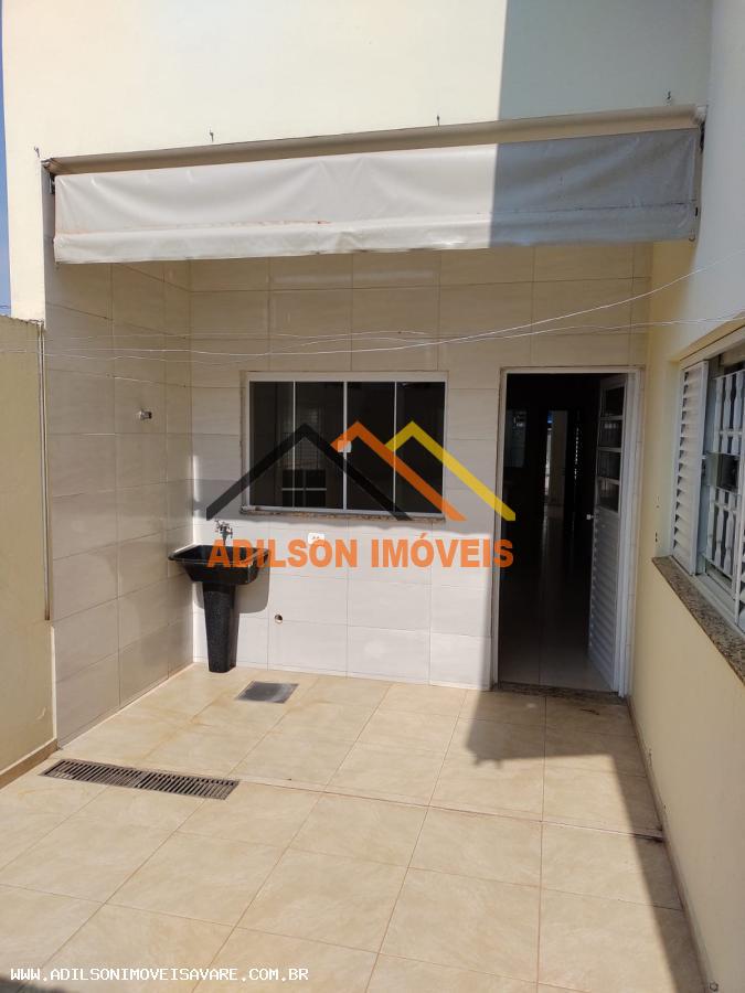 Casa à venda com 3 quartos, 200m² - Foto 18