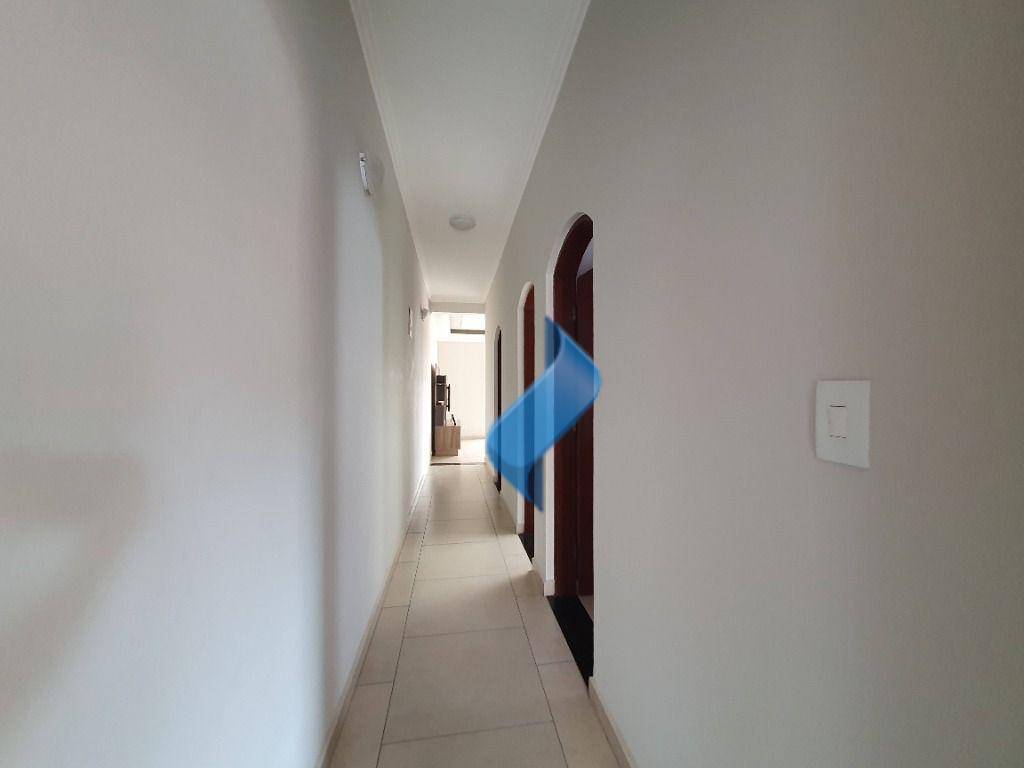 Casa à venda com 4 quartos, 230m² - Foto 43