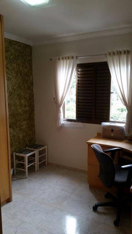 Apartamento à venda com 3 quartos, 96m² - Foto 11