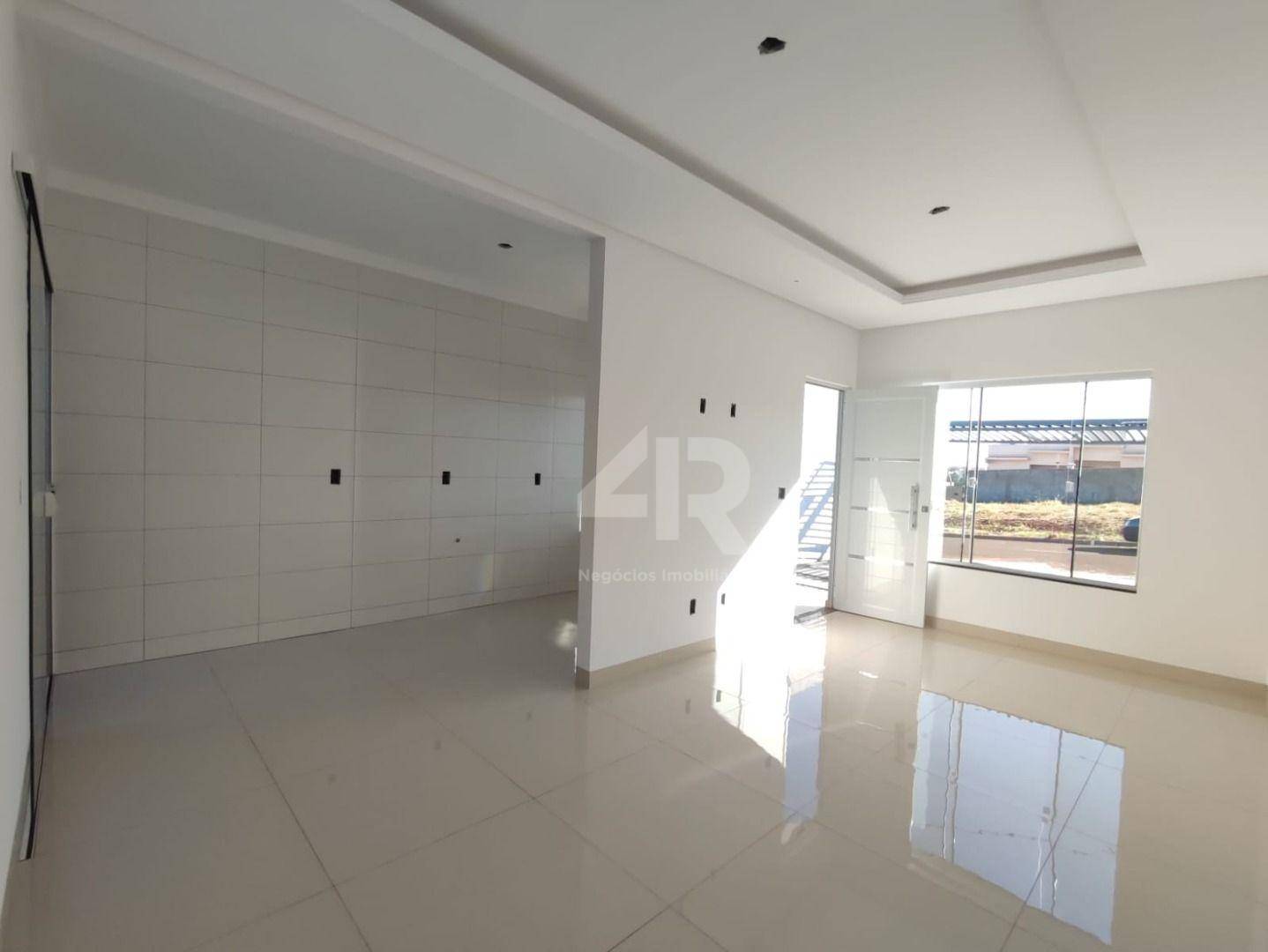 Casa à venda com 2 quartos, 55m² - Foto 2