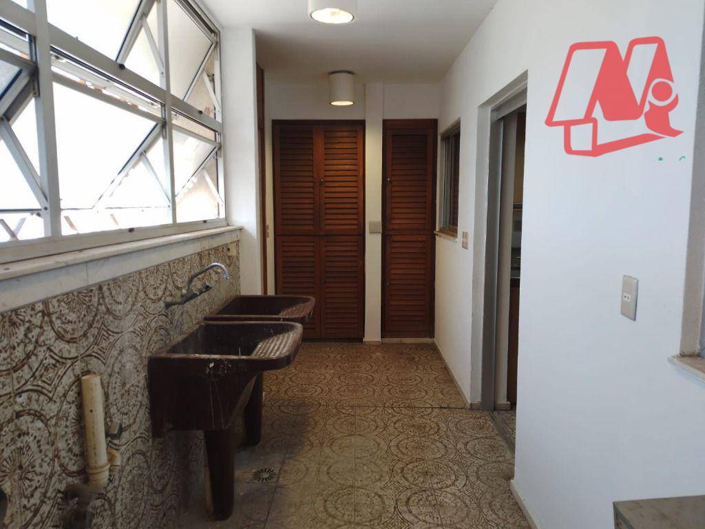 Casa à venda e aluguel com 3 quartos, 371m² - Foto 42