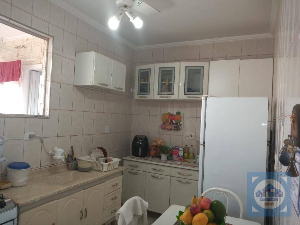 Apartamento à venda com 2 quartos, 70m² - Foto 10