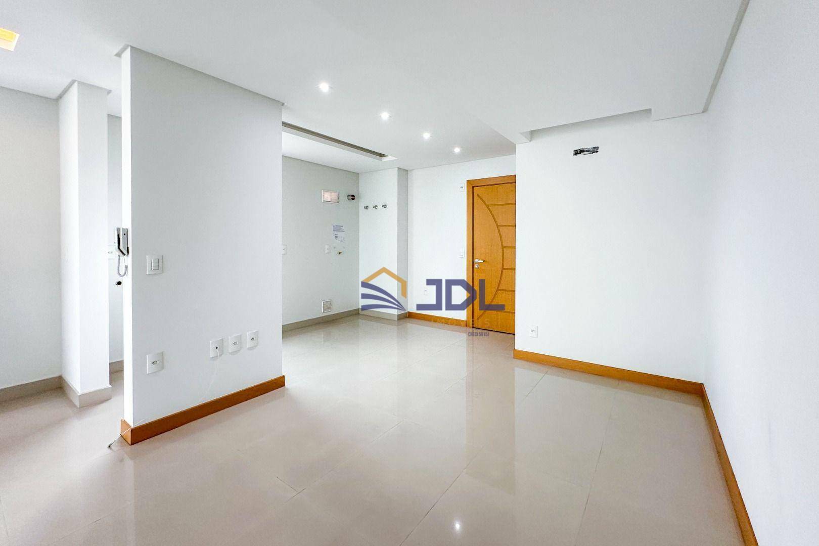 Apartamento à venda com 2 quartos, 102m² - Foto 14