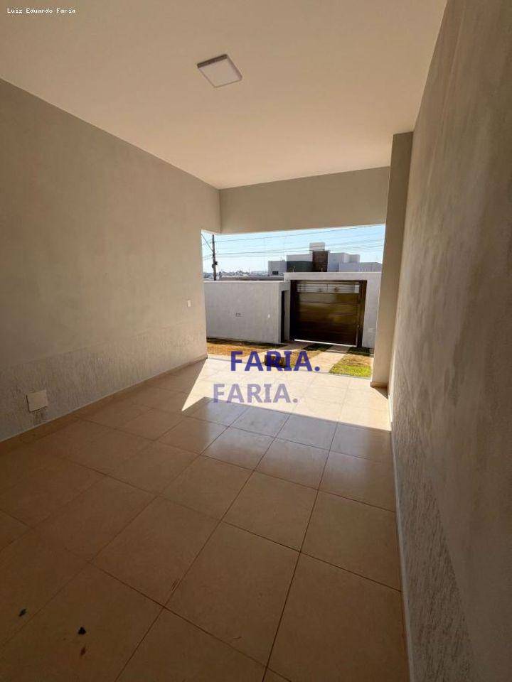 Casa à venda com 3 quartos, 155m² - Foto 3