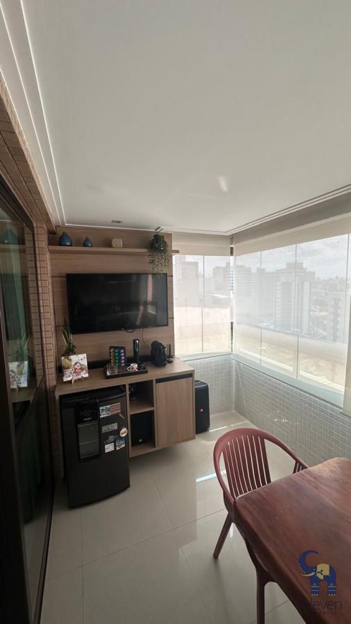 Apartamento à venda com 3 quartos, 98m² - Foto 3