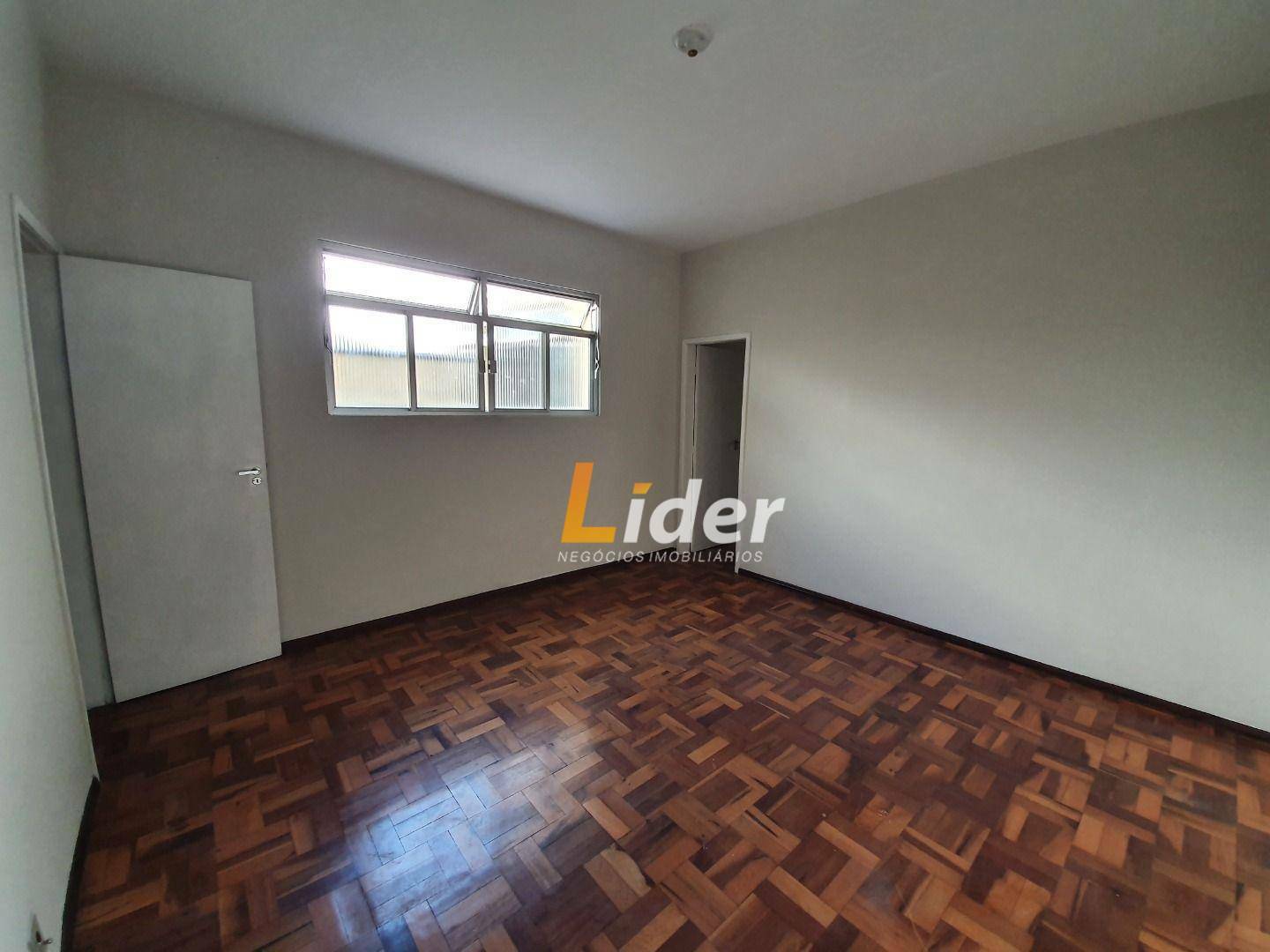 Apartamento à venda com 3 quartos, 100m² - Foto 2