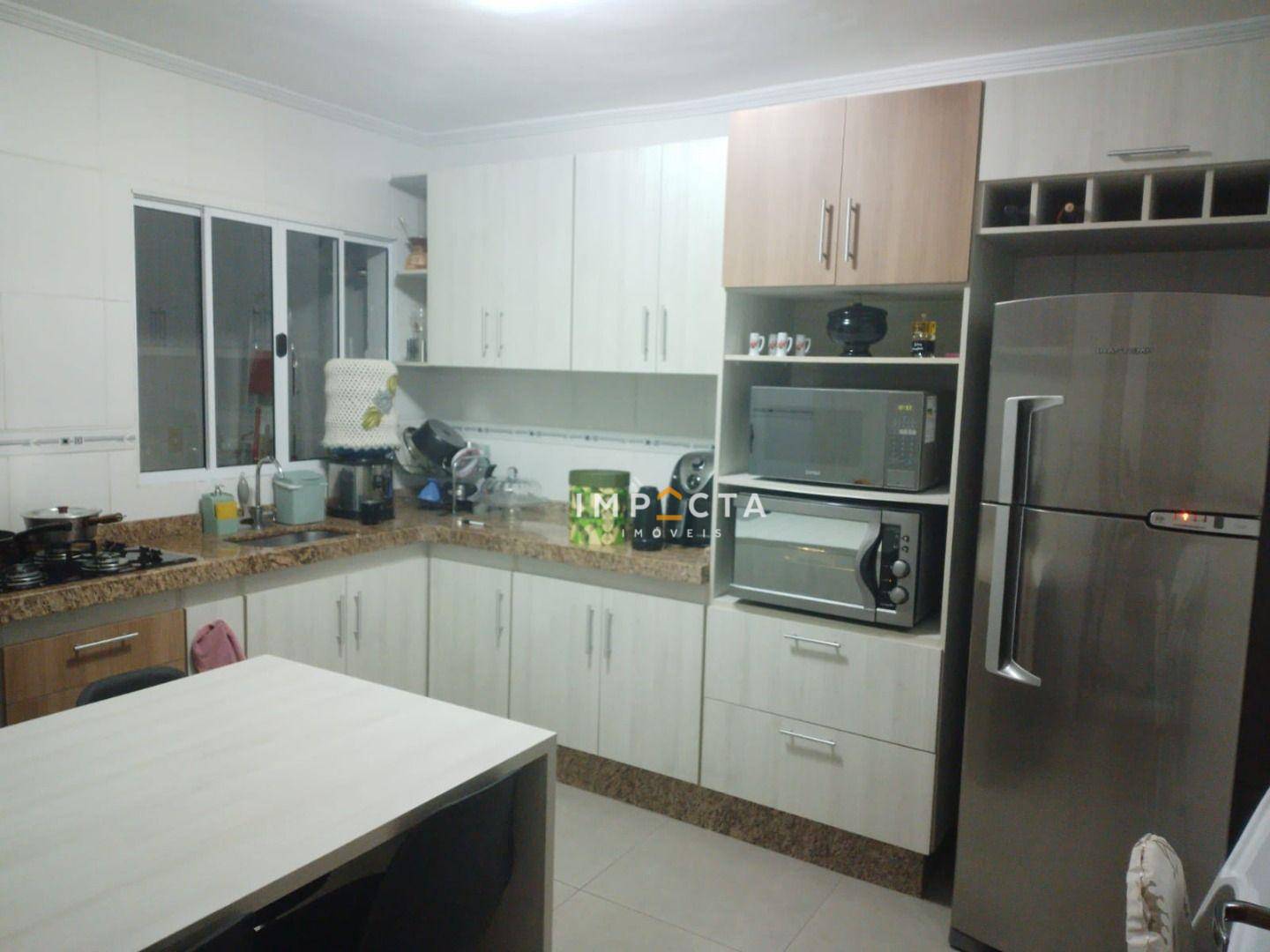 Apartamento à venda com 2 quartos, 63m² - Foto 3