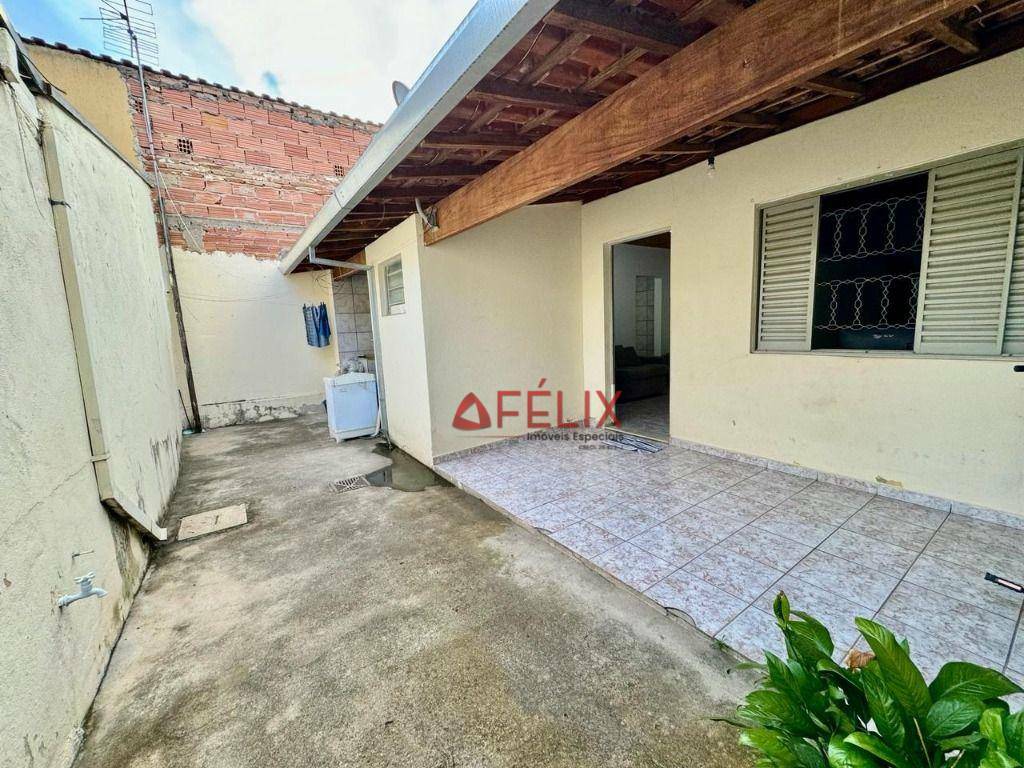 Casa à venda com 2 quartos, 205m² - Foto 20