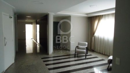 Apartamento à venda com 3 quartos, 140m² - Foto 3