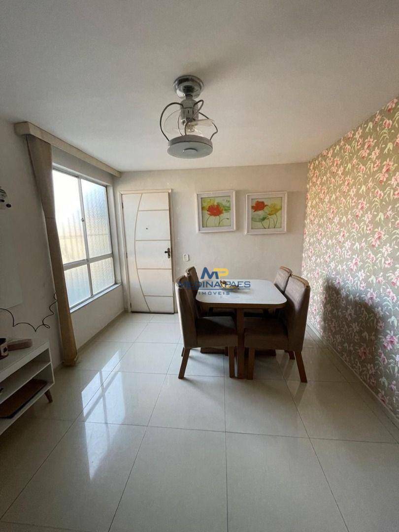 Apartamento à venda com 2 quartos, 65m² - Foto 1