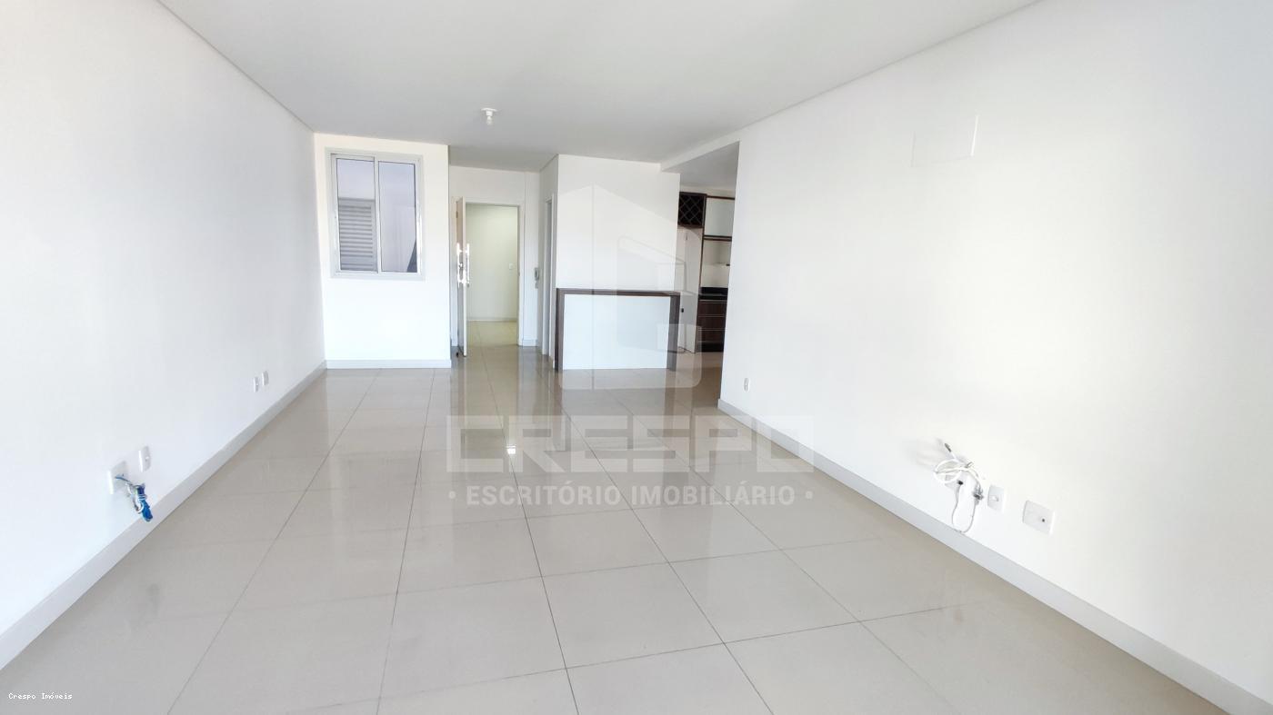 Apartamento à venda com 3 quartos, 123m² - Foto 9