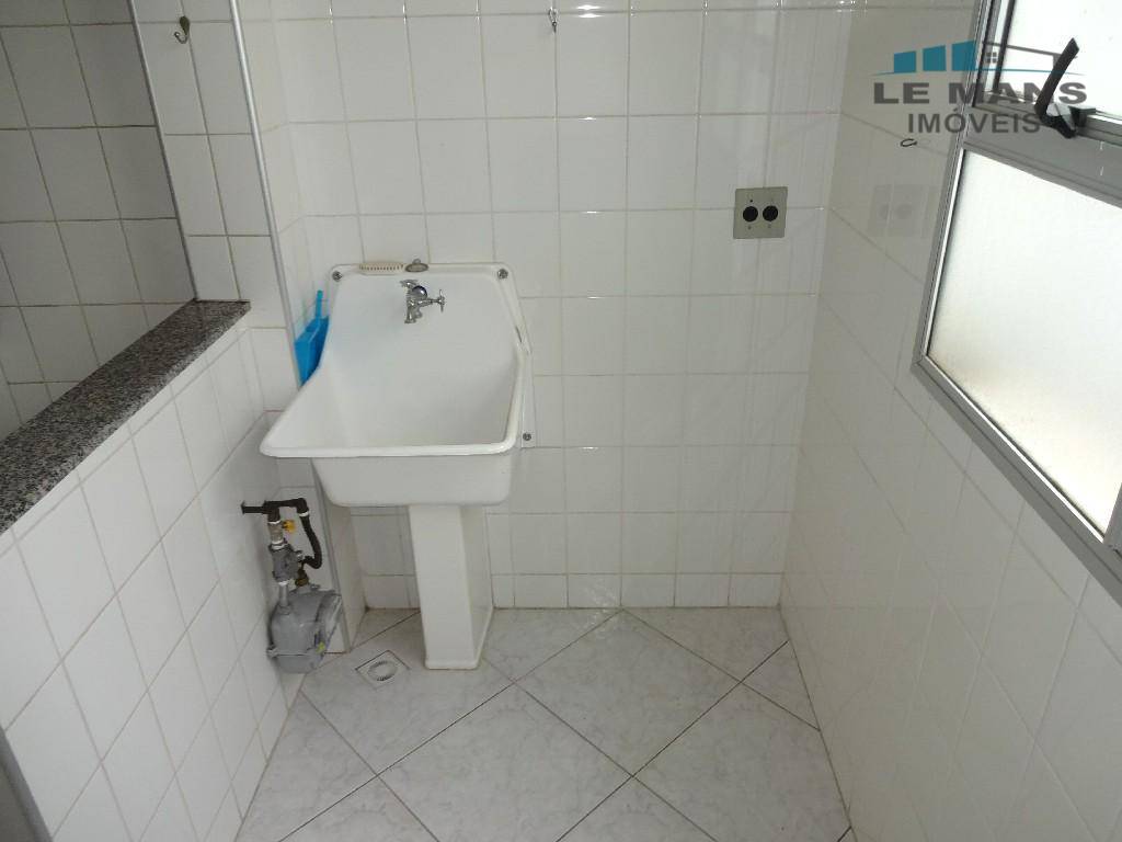 Apartamento à venda com 2 quartos, 54m² - Foto 15