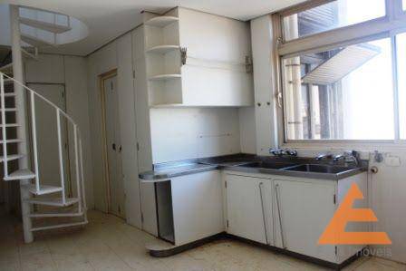 Apartamento à venda com 3 quartos, 642m² - Foto 27