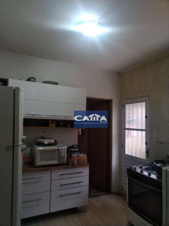 Sobrado à venda com 6 quartos, 200m² - Foto 3