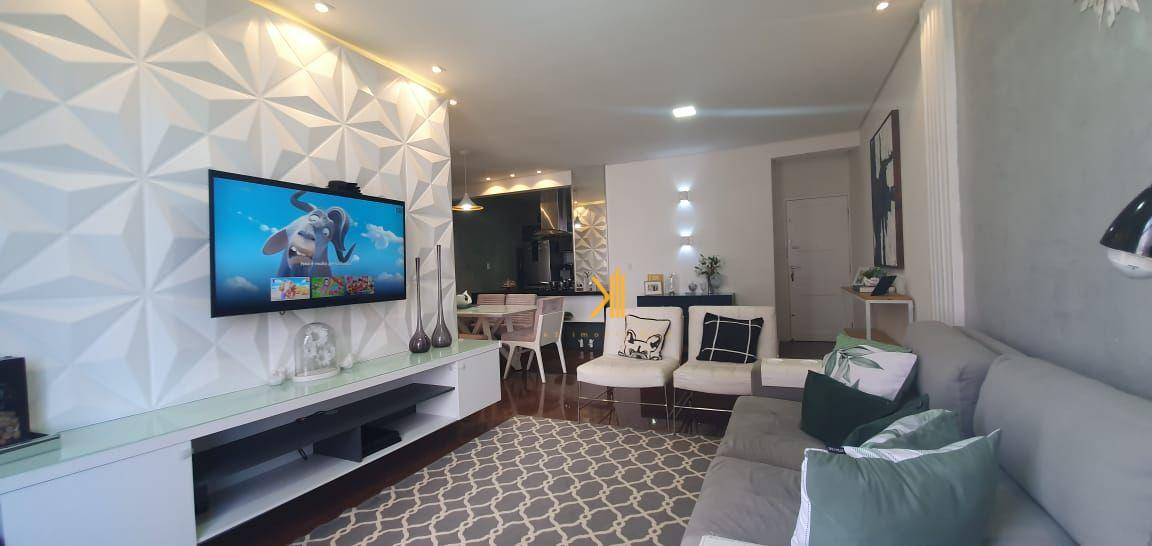 Apartamento à venda com 3 quartos, 136m² - Foto 1