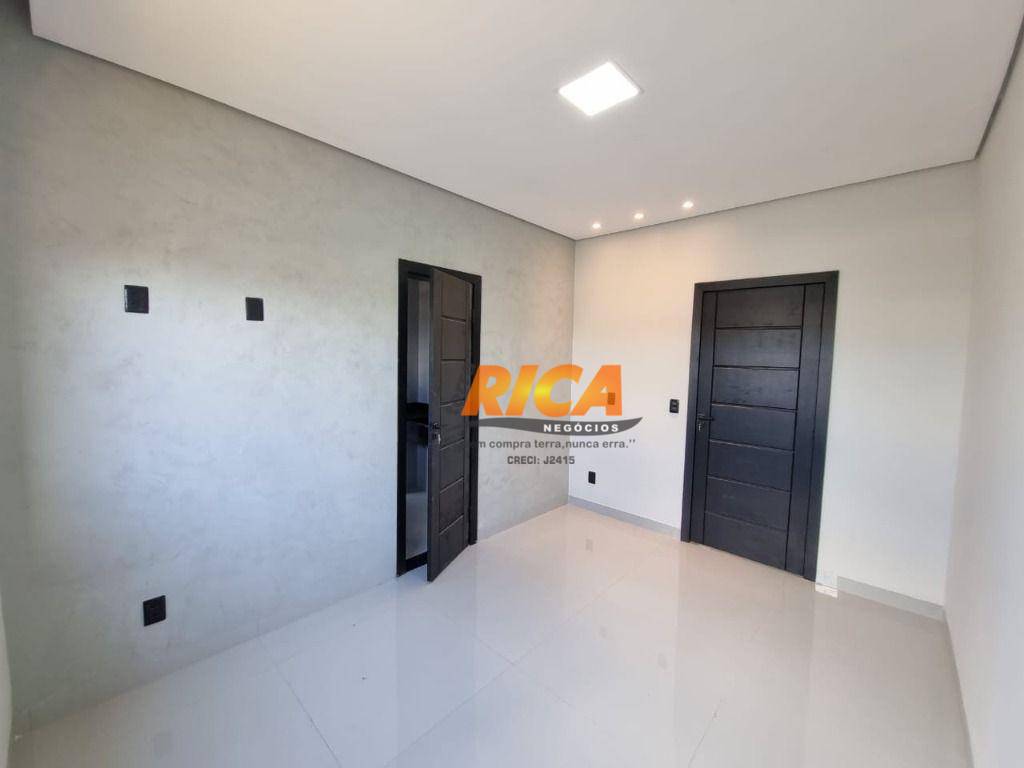 Casa de Condomínio à venda com 4 quartos, 250m² - Foto 11