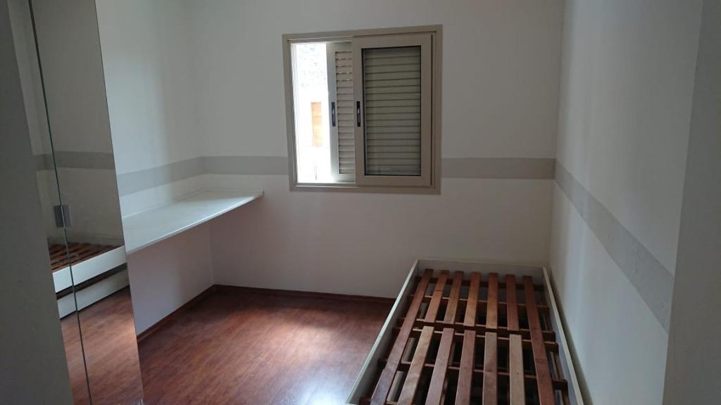 Apartamento à venda com 3 quartos, 70m² - Foto 2