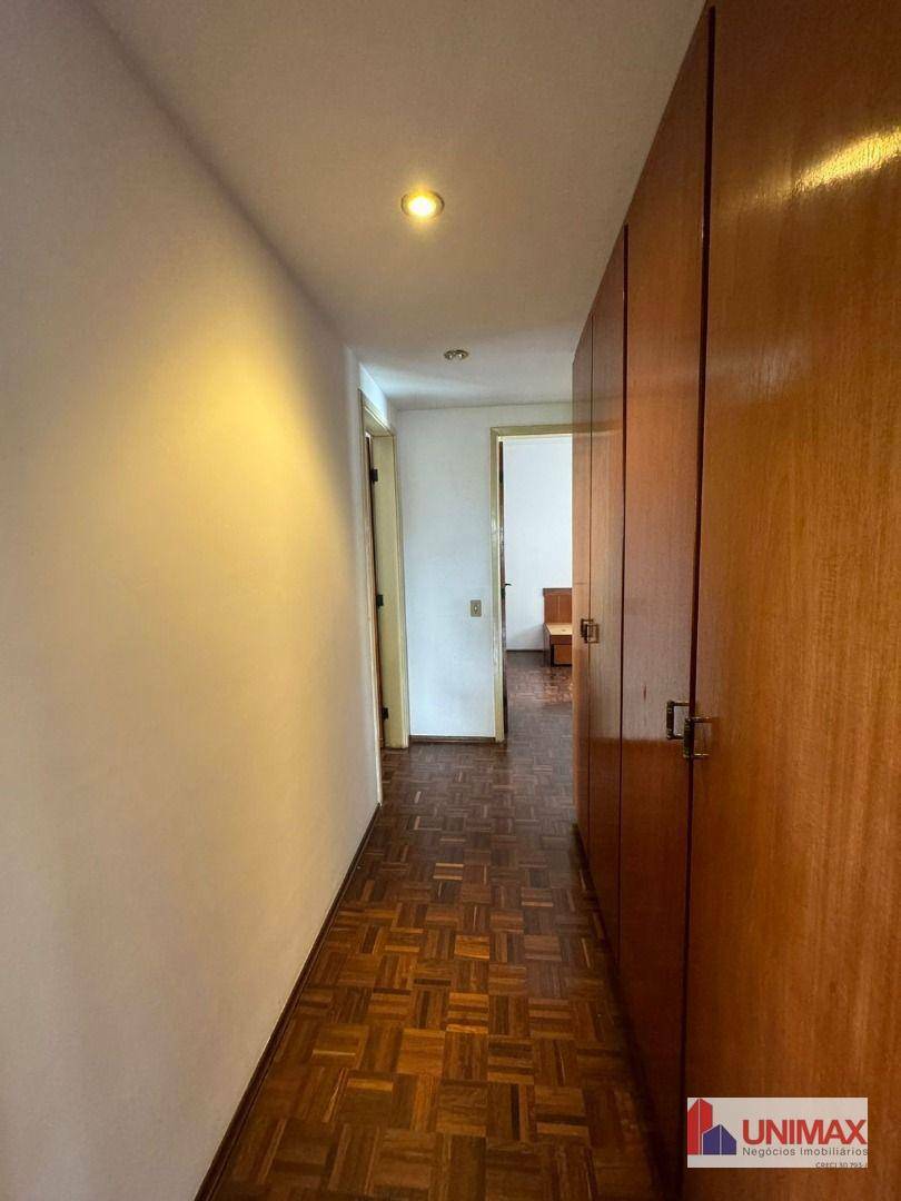 Apartamento à venda com 3 quartos, 127m² - Foto 12