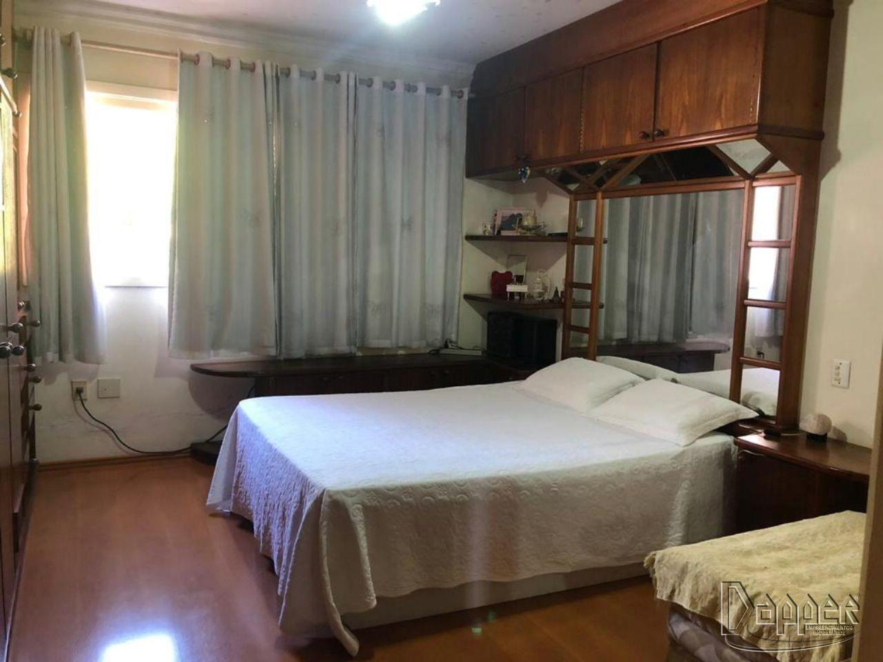 Casa à venda com 4 quartos, 280m² - Foto 6