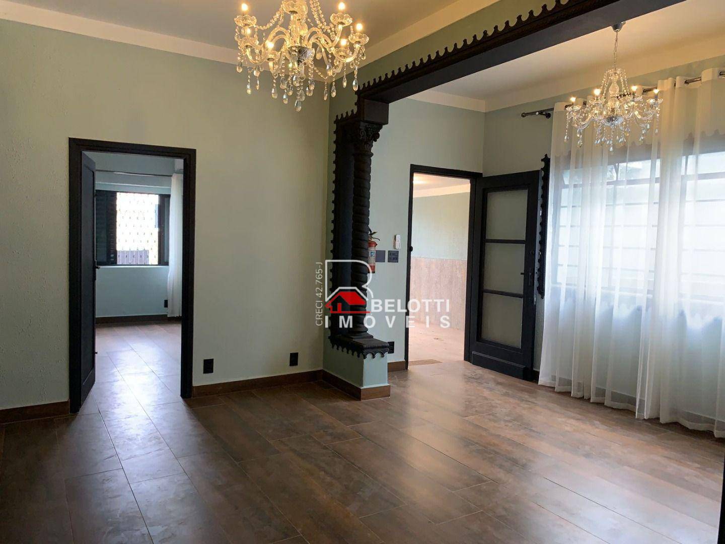 Casa à venda e aluguel com 3 quartos, 201m² - Foto 3