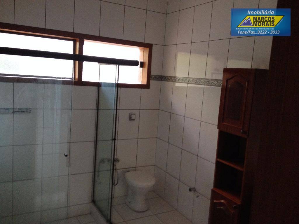 Casa à venda com 4 quartos, 700m² - Foto 26